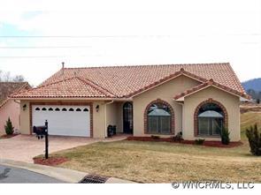 52 Ocaso Drive, Asheville, NC 28806