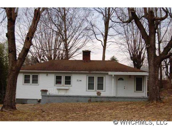 734 Buncombe Street, Hendersonville, NC 28791