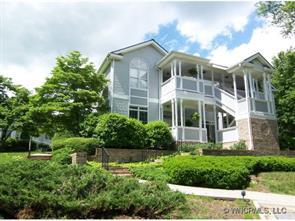 141-A Ewbank Gardens Dr, Hendersonville, NC 28791