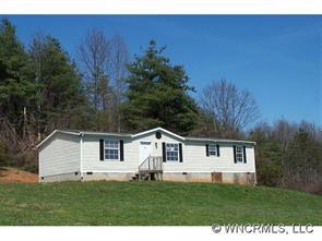 39 S Creek Dr, Leicester, NC 28748