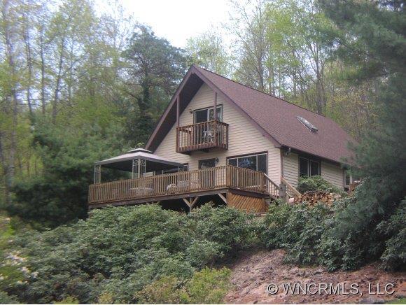365 Old Country Road, Waynesville, NC 28786