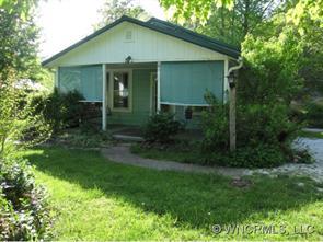 61 LR Smith Ave., Mountain Home, NC 28758