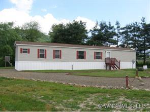 65 Waterbrooke Dr., Waynesville, NC 28785