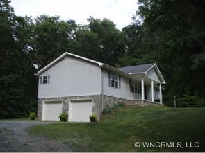 1010 Wanteska Hills, Hendersonville, NC 28791