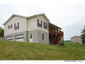 10 Macdougall Ln., Weaverville, NC 28787