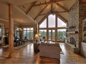 10 Lakeway Cir., Weaverville, NC 28787