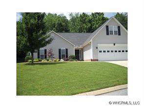 136 Hawks Nest Drive, Fletcher, NC 28732