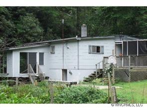 27 Snowy Cove Ln, Black Mountain, NC 28711