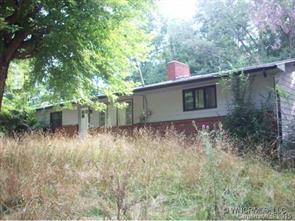 67 Crowell Rd., Asheville, NC 28806
