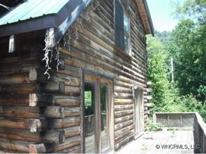 40 Shook Cove Rd, Leicester, NC 28748