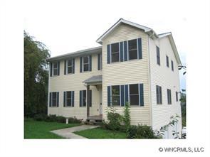 212 Newman Dr., Hendersonville, NC 28792