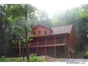 44 Bee Tree Way, Hendersonville, NC 28739