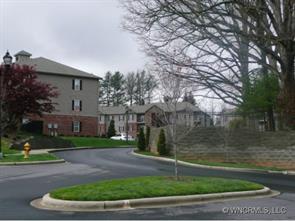 527 Appeldoorn Circle, Asheville, NC 28803