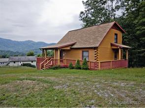 835 Joe Carver Road, Waynesville, NC 28785