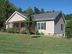 14 Ivy Hill Rd, Weaverville, NC 28787