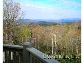 40 Cove Summit Dr., Hendersonville, NC 28739