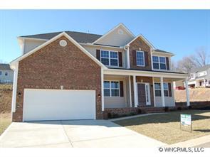 8 Breyerton Ct., Asheville, NC 28804