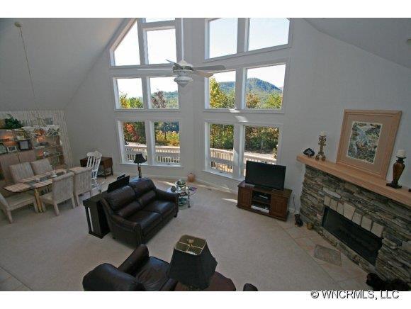 184 Sugarbush Point, Lake Lure, NC 28746