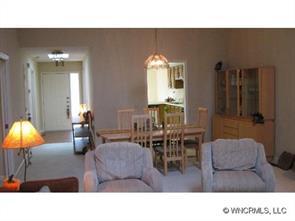 407 White Oak Drive, Hendersonville, NC 28791