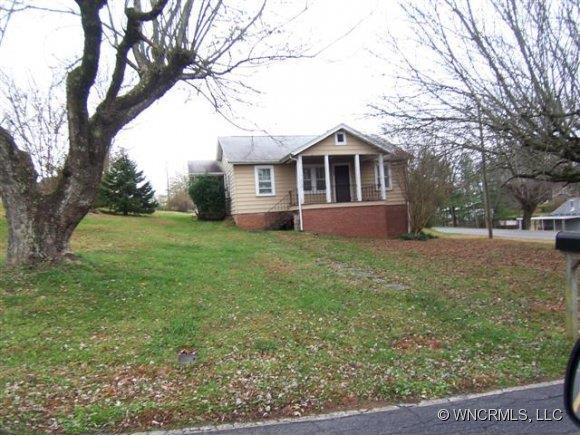 276 Oakdale Rd, Brevard, NC 28712