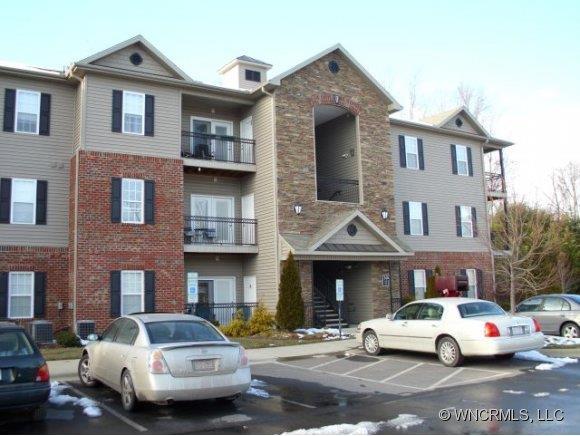 327 Appeldoorn Cir., Asheville, NC 28803