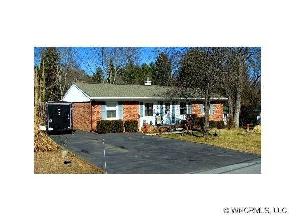 159 Outland Avenue, Brevard, NC 28712