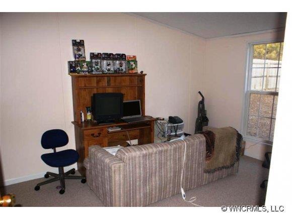 159 Beth Ann Ln., Hendersonville, NC 28792