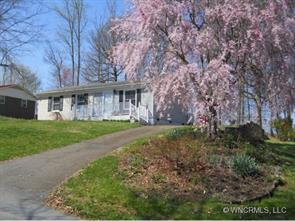 17 Wildwood Avenue, Weaverville, NC 28787