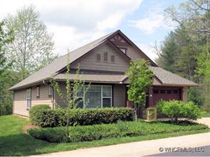 16 Gray Wolf Ln., Hendersonville, NC 28792