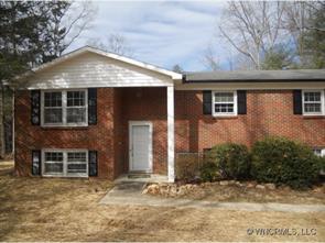 219 Castleton Lane, Hendersonville, NC 28791