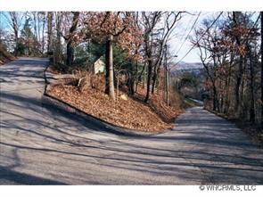 27 Hy Vu Dr., Asheville, NC 28804