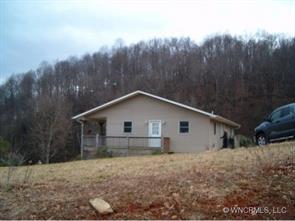 811 Joe Carver Rd., Waynesville, NC 28785