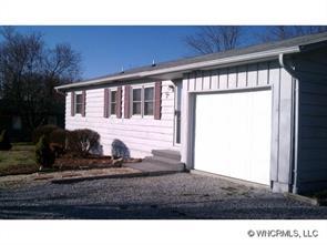 5121 Howard Gap Road, Flat Rock, NC 28731