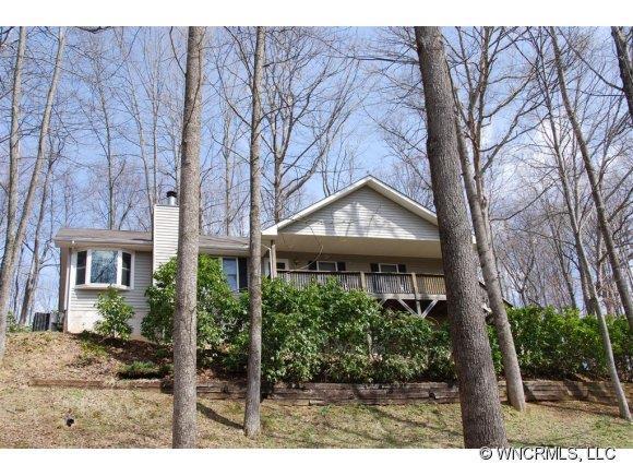 65 Trinity Place, Waynesville, NC 28786