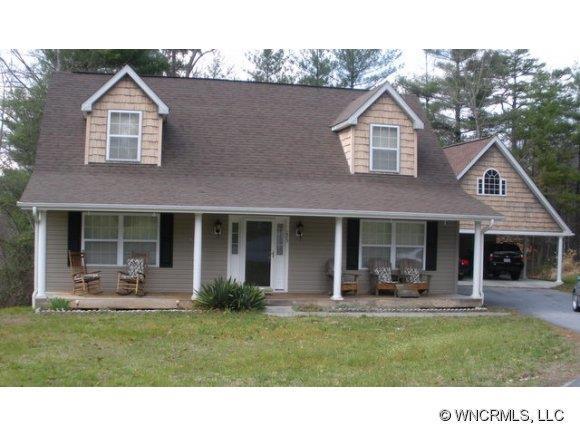 123 April Lane, Hendersonville, NC 28792
