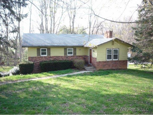 17 Morse Drive, Asheville, NC 28806