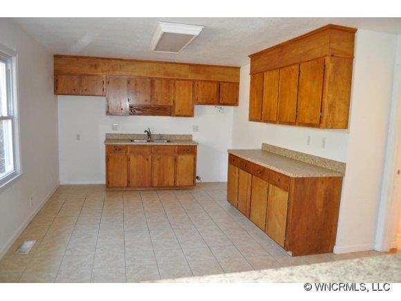 7955 74 East, Sylva, NC 28779