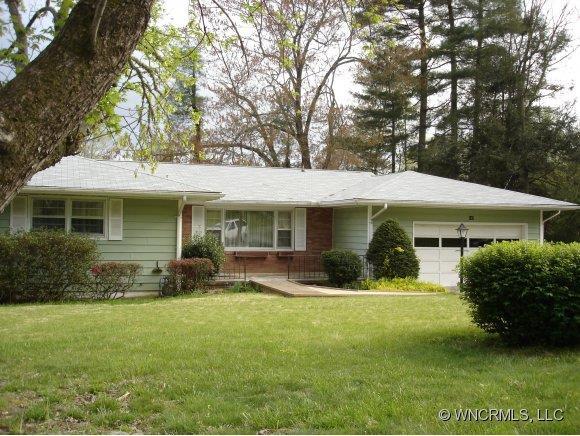 107 Far Hills Terrace, Brevard, NC 28712