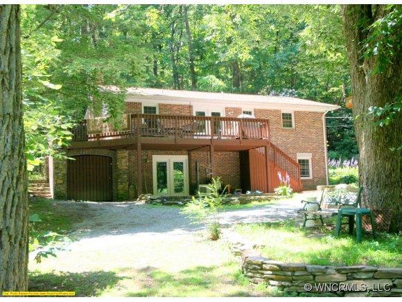 122 Briarcliff Dr., Laurel Park, NC 28739