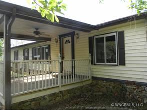 105 Barker St., Swannanoa, NC 28778