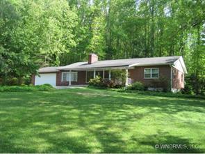 20 Dynasty Drive, Hendersonville, NC 28792