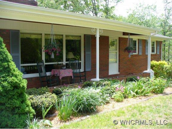 55 Sunset Street, Waynesville, NC 28786