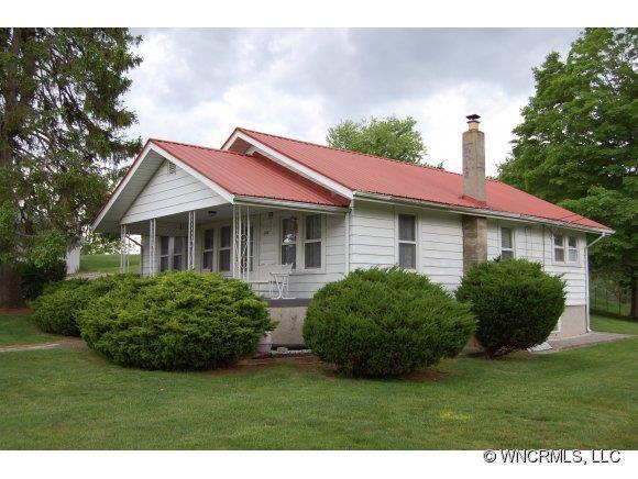 563 Thompson Cove Road, Clyde, NC 28721