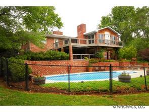 212 Rugby Drive, Hendersonville, NC 28791