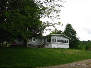 636 Saunook Rd., Waynesville, NC 28786