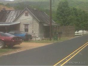 130 Lance Ave., Hot Springs, NC 28743