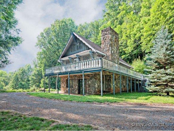 795 Pot Leg Rd., Waynesville, NC 28785