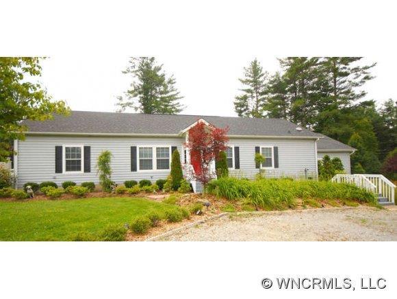 2923 Old Kanuga Road, Hendersonville, NC 28739