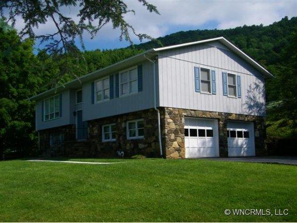 118 Aunt Effie Rd., Burnsville, NC 28714