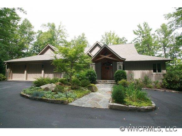 79 Old Hickory Tr., Hendersonville, NC 28739
